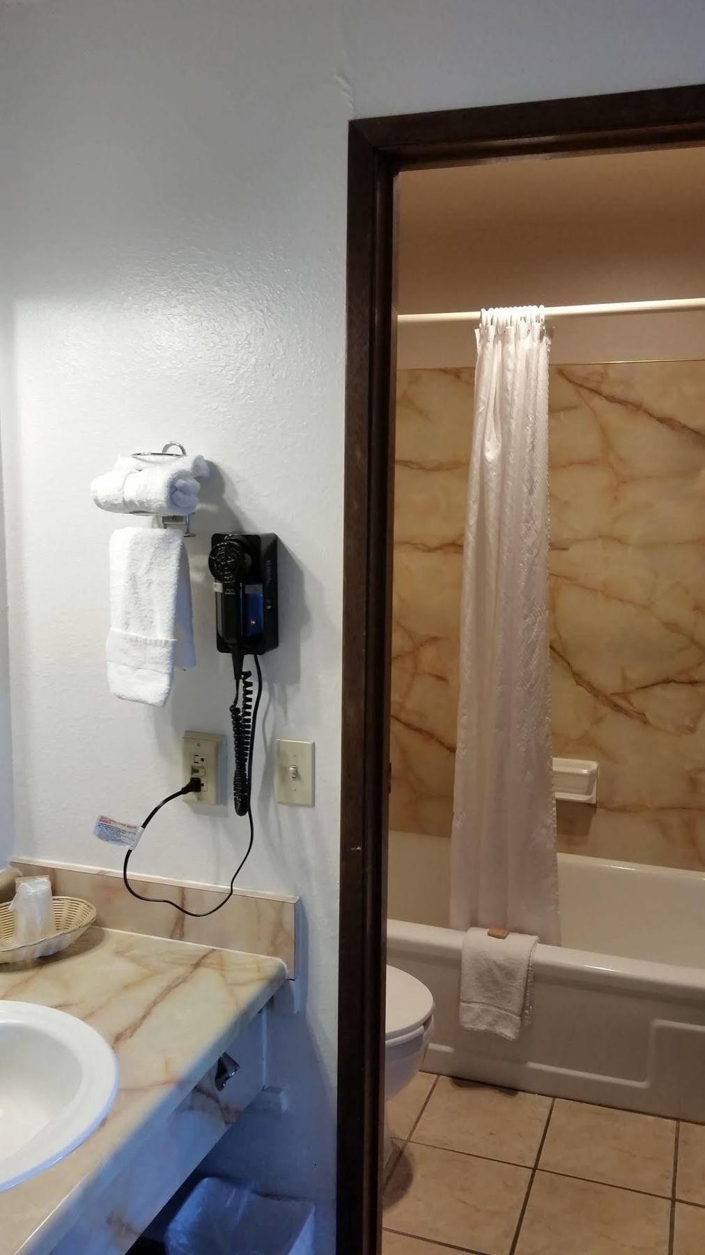 Motel Puyallup Zewnętrze zdjęcie